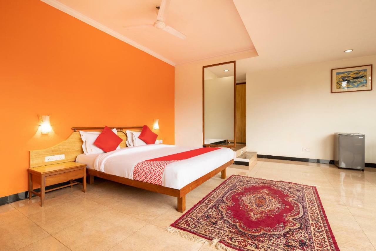 Oyo 44695 Hotel Mango Sawantwadi Exterior foto